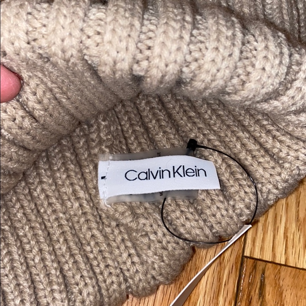 Calvin Klein beanie - Picture 3 of 3